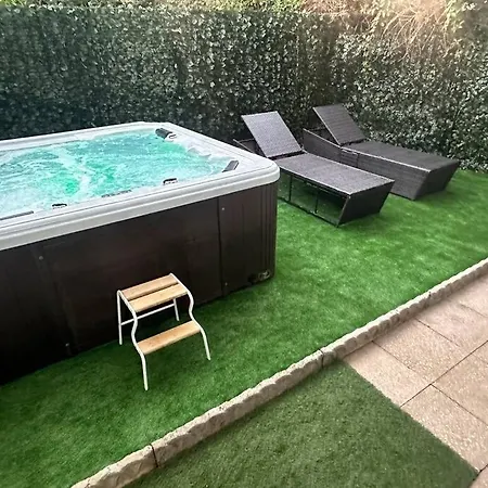Di Lusso Apartmán *